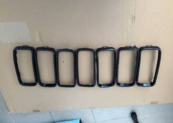 Nakładki kratki atrapy grilla Jeep Rengade oryginał