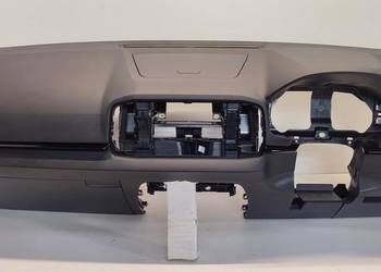 SKODA KAROQ DESKA KOKPIT RHD ANGLIK 57C857007