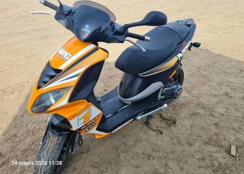 skuter PIAGGIO 2T ładny 2004r