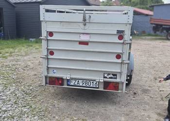Przyczepa jednoosiowa box zamykana aluminiowa rampa 750kg 250cm koch