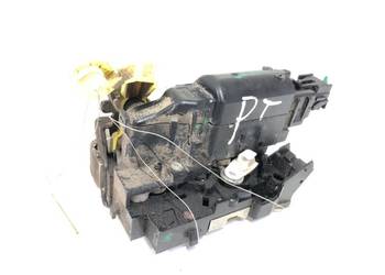 ZAMEK DRZWI PRAWY TYŁ DACIA DUSTER Hatchback 10-18