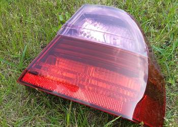 KOMPLET 4 LAMPY TYŁ BMW E90 M pakiet lampa w klapę błotnik SEDAN przed lift