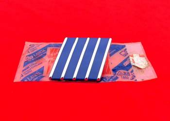 NOWY emblemat przedni znaczek logo Fiat 126p 126 el elx town Happy End