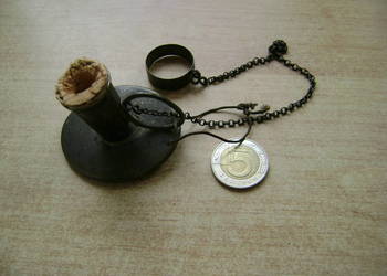 Starocie z PRL - Kolekcje = Element posrebrzany do rozpoznania przedwojenny