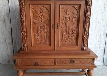 komoda , bieliżniarka - rzeżbiona / 938