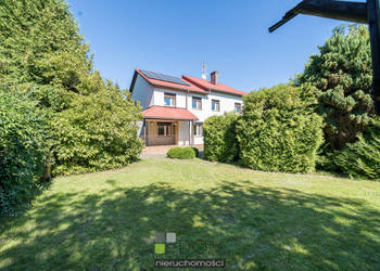 Rodzinny dom w zabudowie bliźniaczej - Chwalęcice