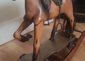 Koń na biegunach antyk