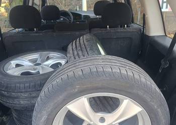 Sprzedam felgi aluminiowe z oponami