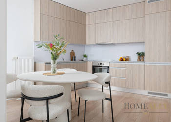 Oferta wynajmu mieszkania Warszawa Krochmalna 55m2 2 pokoje