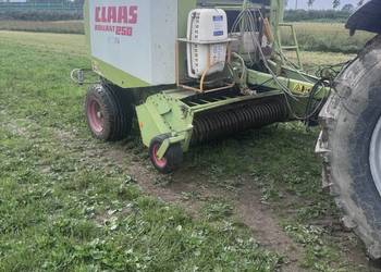 claas rolland 250