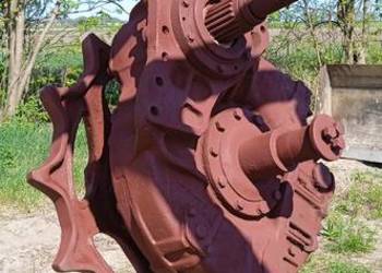 dt75 zwolnica lewa prawa dt 75 det części spycharka spych dt75