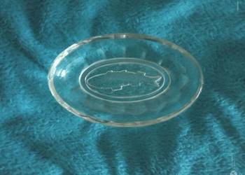 Sprzedam szklane naczynie z motywem rybki z PRL