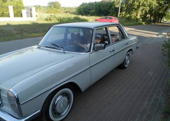 Mercedes w115 po renowacji ( nie w123 )