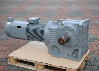 Motoreduktor kątowy 15kw.13obr. z hamulcem SEW K127DRN160L4 / BE20HR / ADB2