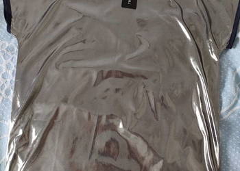 nieużywana srebrna bluzeczka