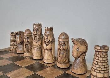 Ręcznie robione szachy z drewna