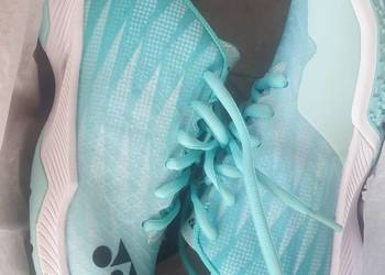 Buty sportowe damskie Yonex – nowe