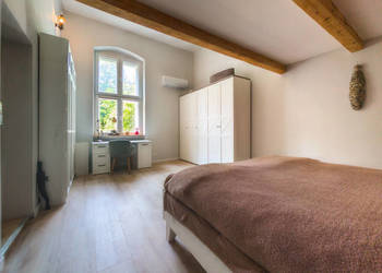 Pałacowe 70 m² z ogrodem i 87 m² piwnicą