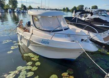 Łódź motorowa Quicksilwer PilotHouse 580 z silnikiem Mercury
