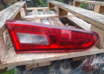 Lampa lewy tył alfa gulietta w klapę 2010-