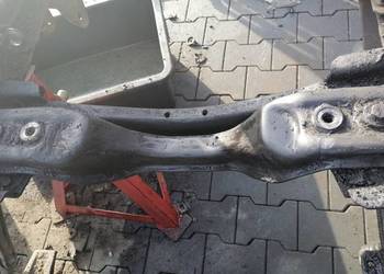 Belka kołyska pod silnik Mercedes 811 814