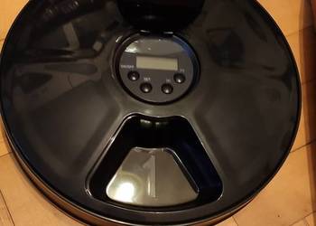 Podajnik karmy dla psa kota na 6 porcji