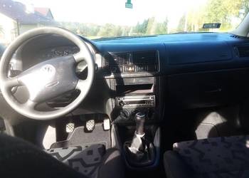 VW. Golf 4 1.4 16v benzyna