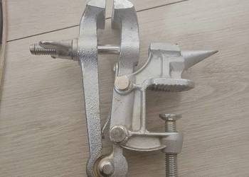 Stare imadło jubilerskie z kowadełkiem PRL / ZSRR – modelarskie”