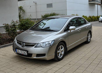 Honda Civic 1,8 (140KM) Salon PL Bezwypadkowy