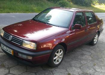 Bezwypadkowe VW Vento / Jetta 1,8 z niemiec 1993r