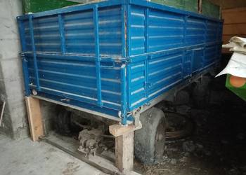 Rozrzutnik obornika przyczepa