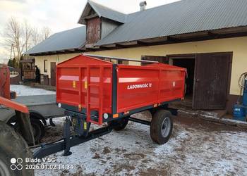 Przyczepa wywrotka jednoosiowa