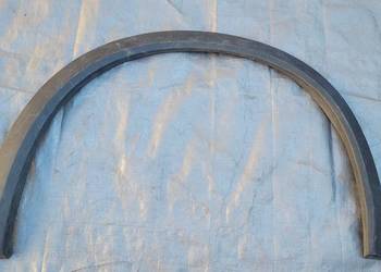 VOLVO V60 CC PRAWA LISTWA BŁOTNIKA PRZÓD