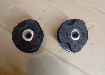 Tuleje tylnej belki Renault Clio 2 Thalia