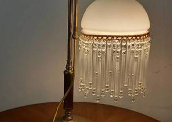 Stara, mosiężna lampa z ruchomym ramieniem - klosz z koralikami.Wysyłka.