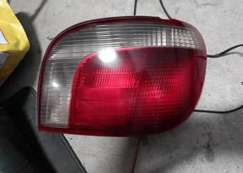 Toyota Yaris I lampa prawa tył wysyłka