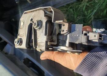 Zamek drzwi tylnych prawych prawy tył Volvo s70 v70 I 96-00 Zamek drzwi tylnych prawych prawy tył Volvo s70 v70 I 96-00