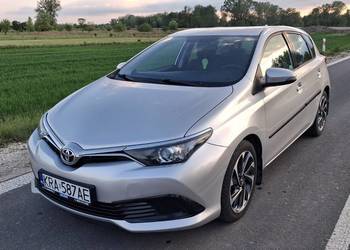 Toyota Auris II 1.4D 2015 Salon Polska