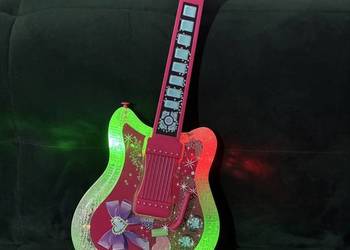 Sprzedam gitarę grającą elektryczną
