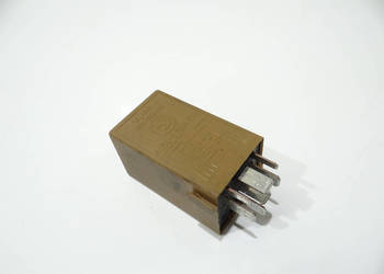 PRZEKAŹNIK WYCIERACZEK BMW E60 E61 LCI 8384505 (4614577)