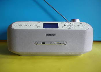 Radioodtwarzacz z CD SONY ZS-R100CP