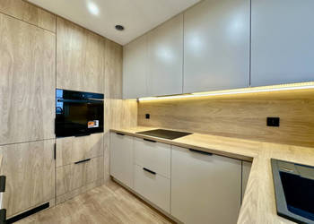 3-POK. Salon z Aneksem, PRALNIA, Balkon Do Wprowadzenia, Bez Prowizji