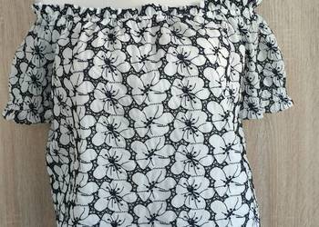 Nowa koronkowa bluzka Carmen haftowana granat w kwiaty Orsay