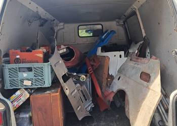 Syrena fiat 126 i rozne części blacharskie I mechaniczne