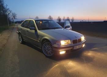 BMW E36 1.8 IS sedan seria zdrowa buda