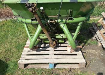 Sprzedam rozsiewacz do nawozu Amazone