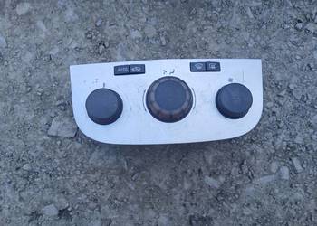Panel nawiewu klimatyzacji 13261833 Opel Corsa D GSi