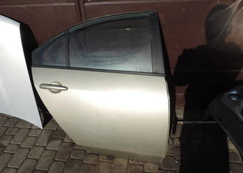 DRZWI PRZWY TYŁ NISSAN PRIMERA P12 HB EY2Z