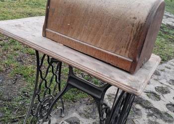 stara zabytkowa sprawna maszyna do szycia singer