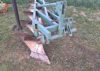 Pług Unia Grudziądz 5 skibowy